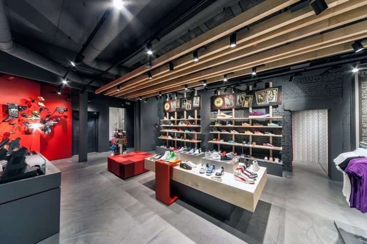 eye-catching store design "puma store" in Amsterdam