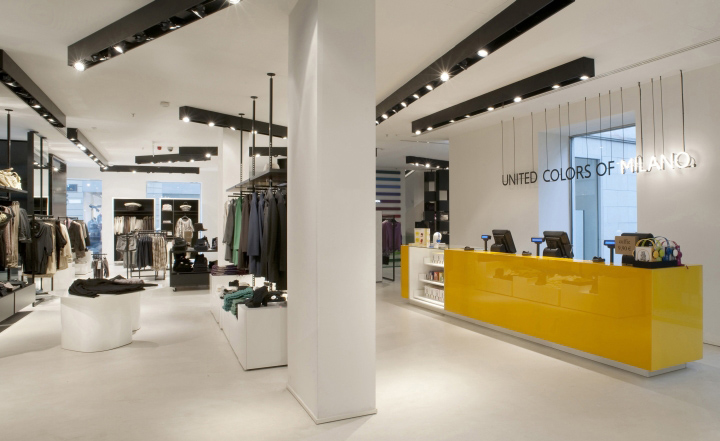 Benetton flagship store by Piero Lissoni, Milan