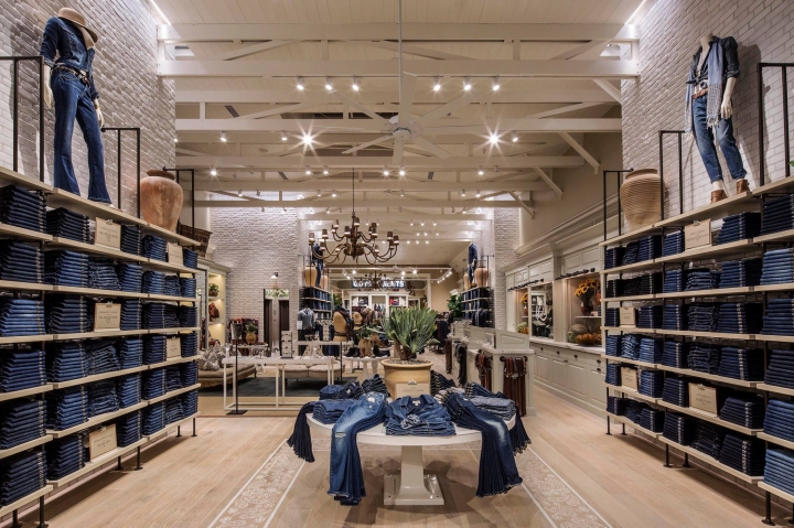 Lucky Brand store Beverly Hills by MNA