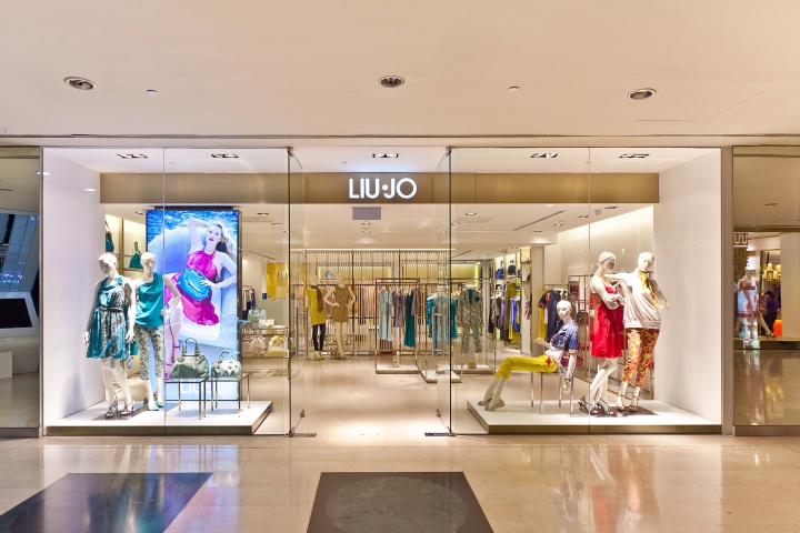 LIU JO store by Fabio Caselli Design, Singapore