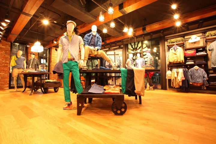 Timberland korean flagship store by Donghoo Design & Construction