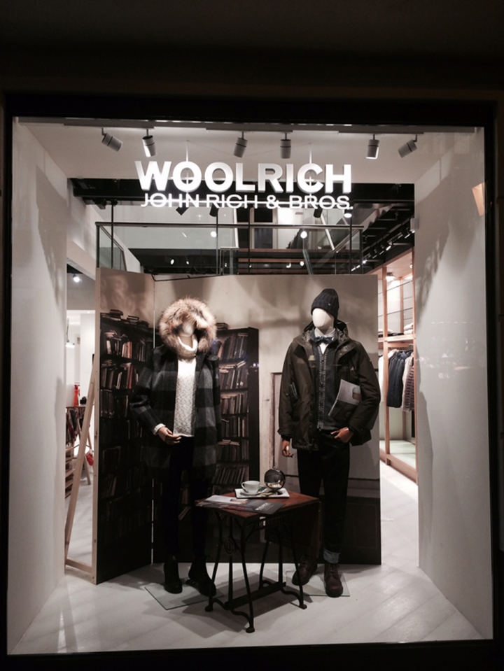 WOOLRICH store Berlin by Wonderwall