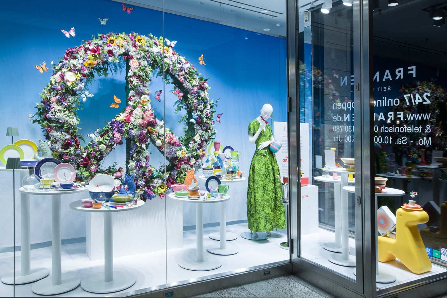 LOVE & PEACE at Franzen concept store D�sseldorf - Spring 2021